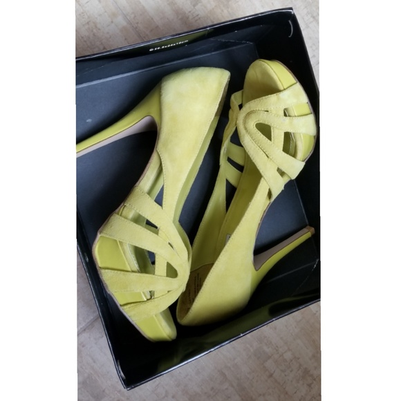 Steve Madden Shoes - Steve Madden Loyyall Suede Heels